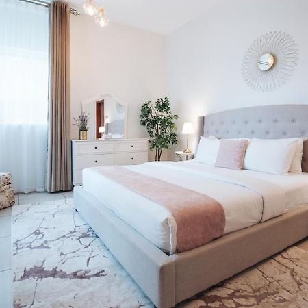 Charming Warm Suite With Amazing Views Of The City Dubai Exterior photo